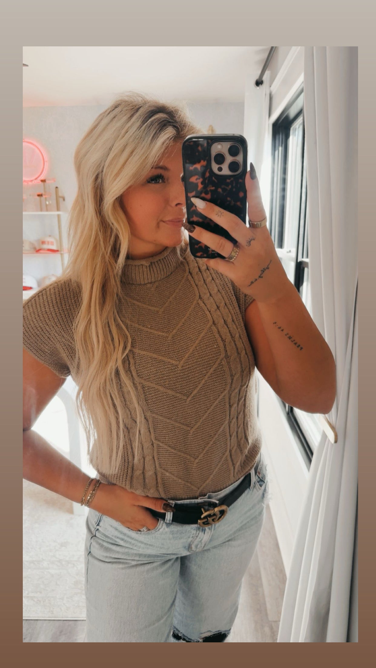 High Vest Sweater : Khaki