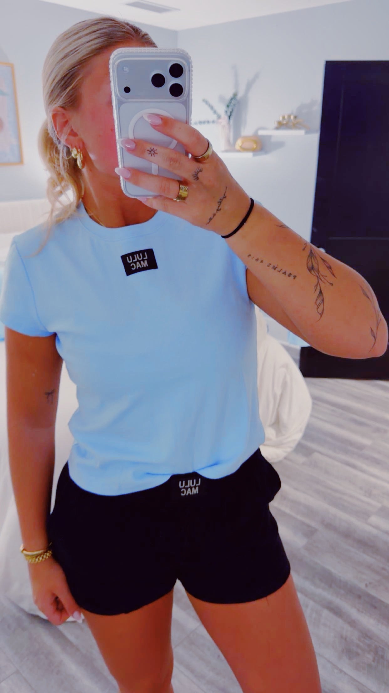 LuluMac Tee : Baby Blue
