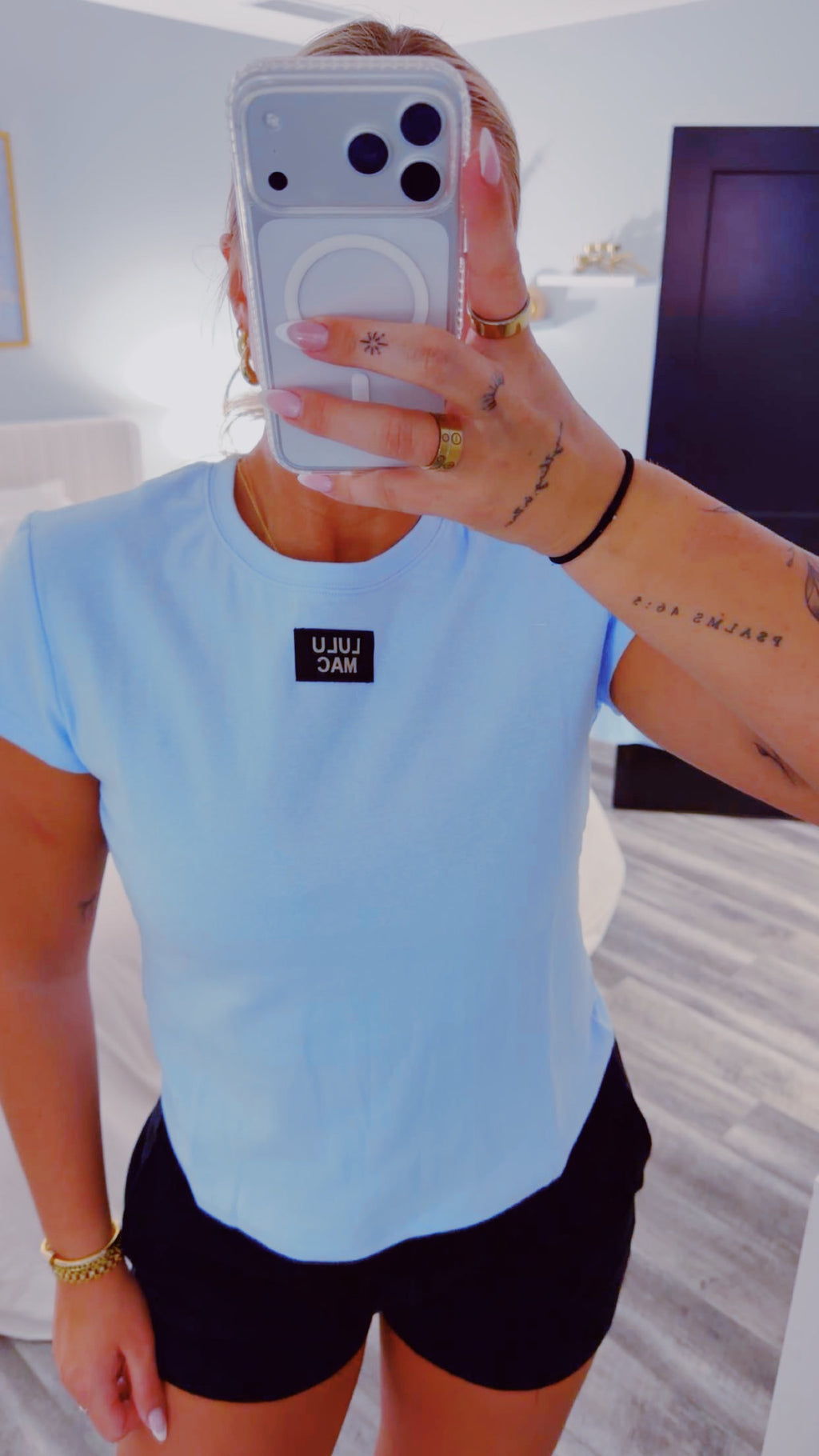 LuluMac Tee : Baby Blue